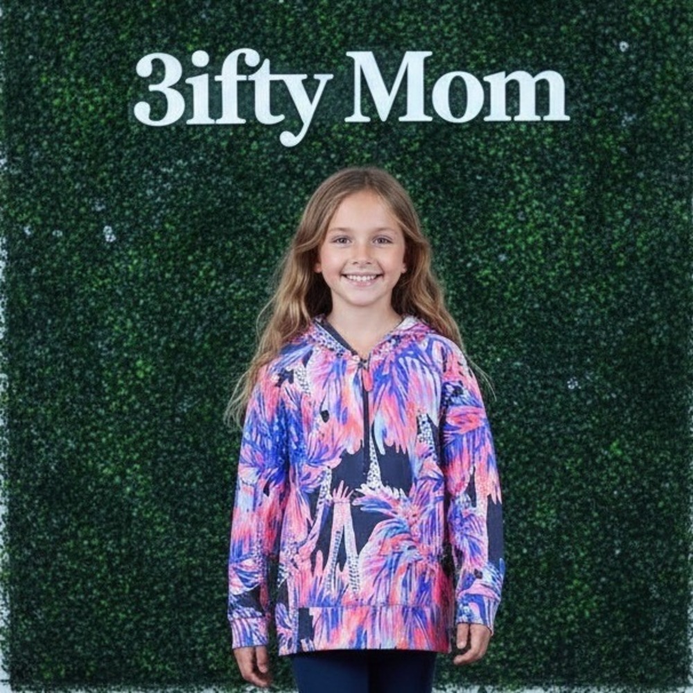 Lilly Pulitzer Girls Skipper Popover Hoodie You Me and Giraffe Pink Blue MD 6-7